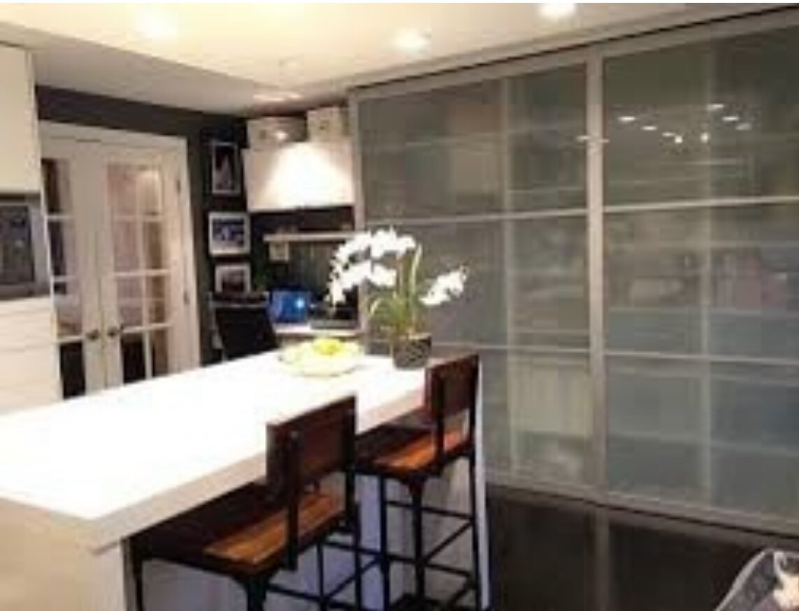 Building Photo - 9121 Niles Center Rd