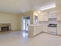 Building Photo - 2323 E Regina St