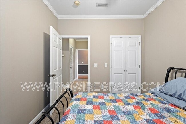 Building Photo - 249 Windsor Garden Dr