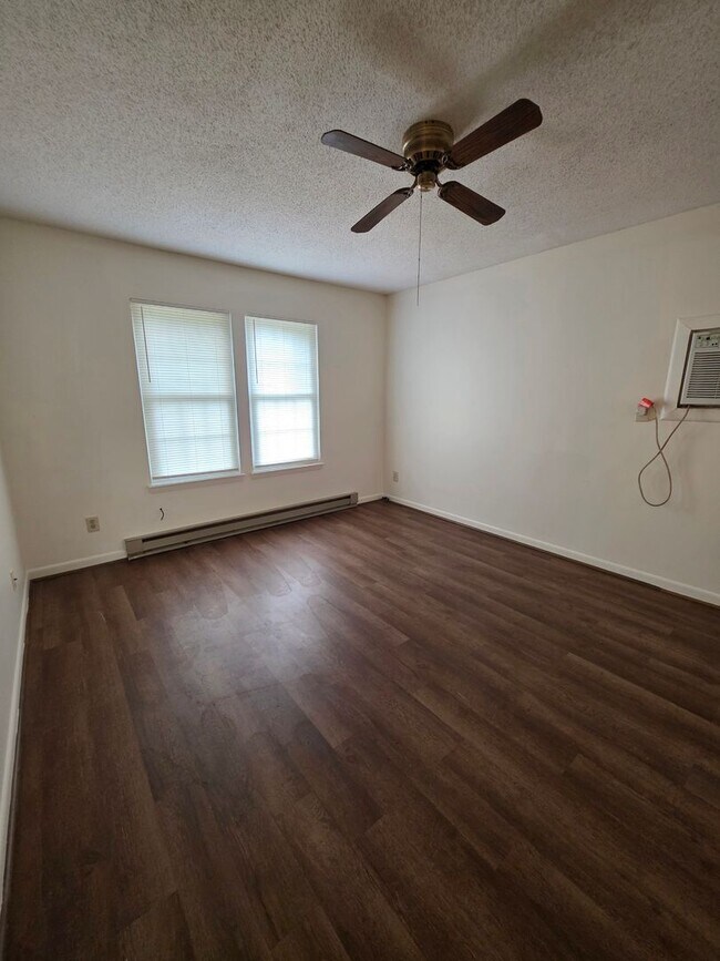 Building Photo - 3119 Bowers Ave