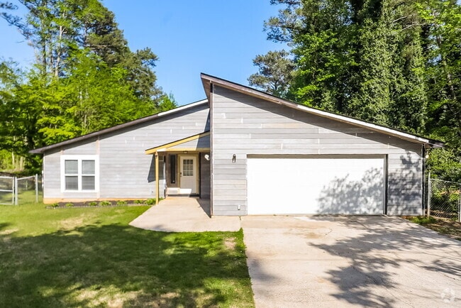 Building Photo - 6270 Beethoven Cir