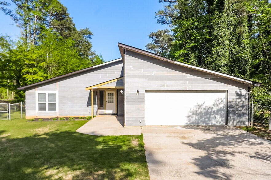 Primary Photo - 6270 Beethoven Cir