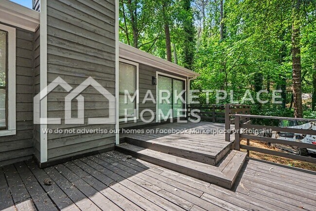 Building Photo - 5033 Mixon Pl