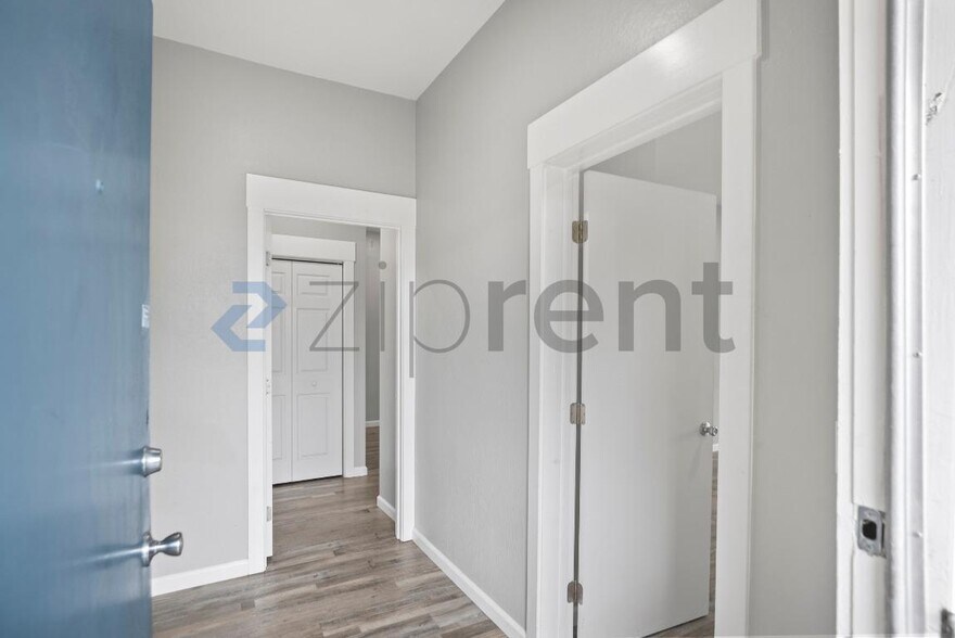 Building Photo - 1202 Adeline St