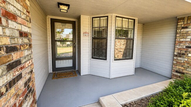 Building Photo - 4824 Matterhorn Dr