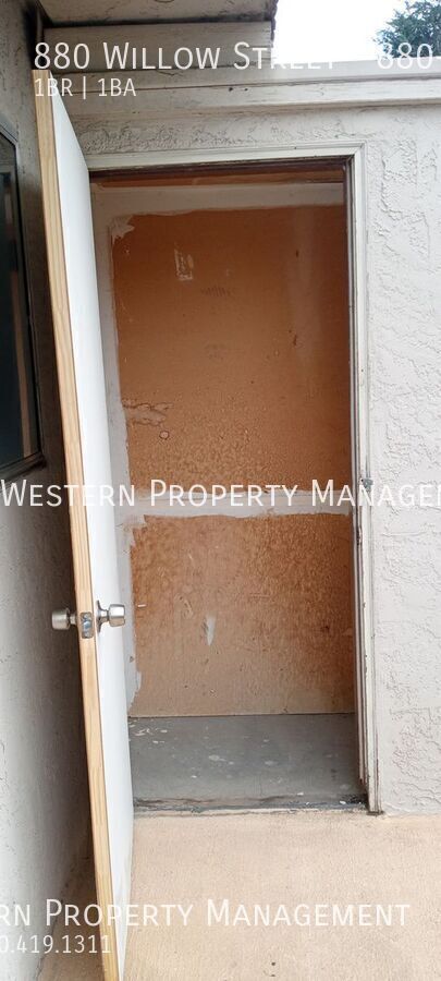 Building Photo - 880 Willow St