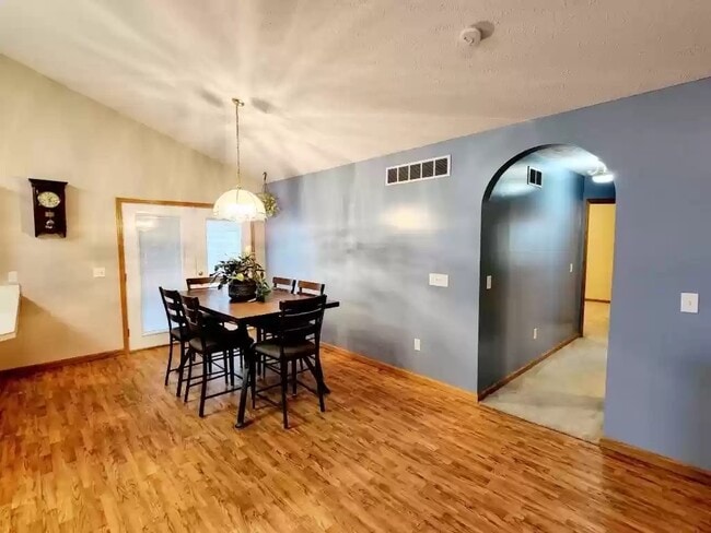 Building Photo - 1301 Sierra Dr