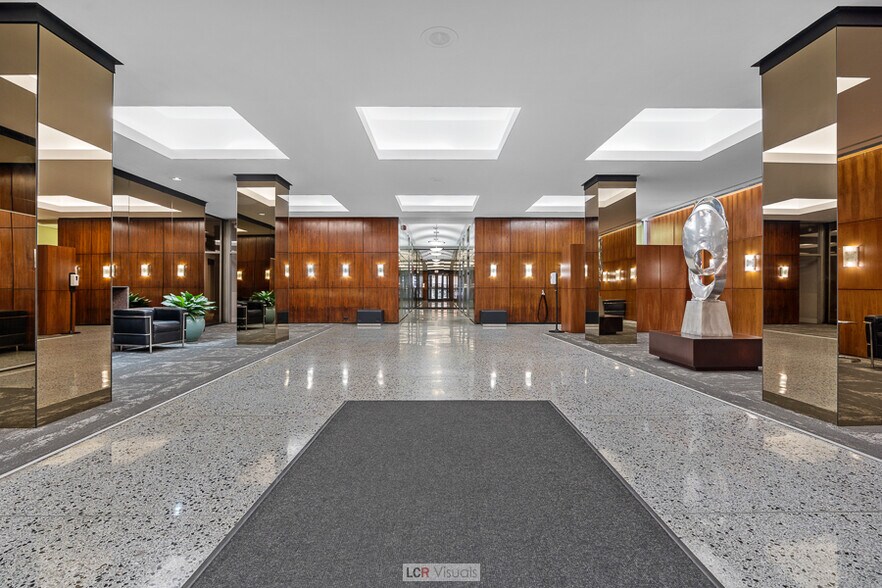 Building Photo - 535 N Michigan Ave