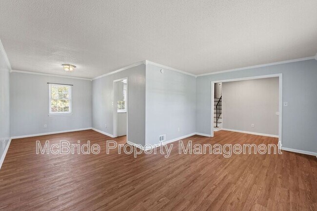 Building Photo - 293 Twin Pines Dr