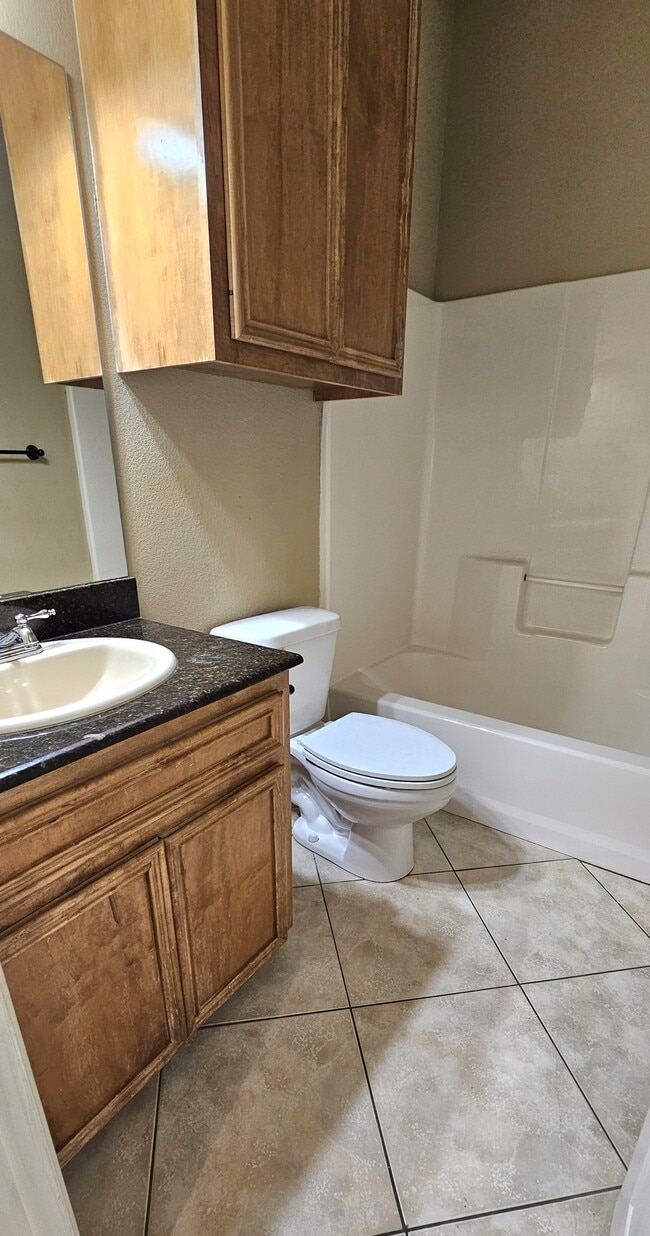 Building Photo - 6214 Manresa Dr