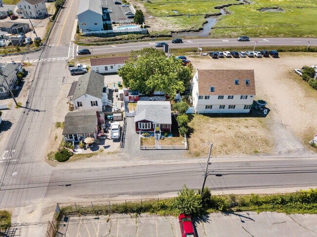 Building Photo - 71 Church St