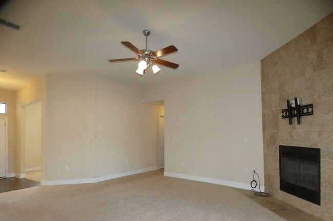 Building Photo - 5462 Turbine Way