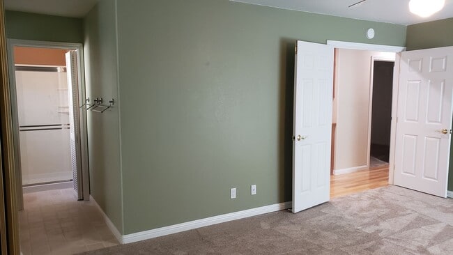 Building Photo - Charming 3BR/2BA Single-Family Home in Desirable Pleasanton Neighborhood!