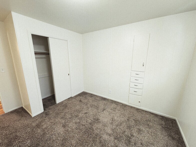 Bedroom 3 - 85 Princeton Ave