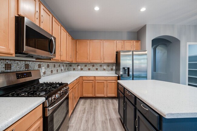 Building Photo - $3,500 For Lease Starting June 1, 2026 4 beds-2.5 Baths 2,421 Sq. Ft.  Amazing Gilbert 85298 Home...