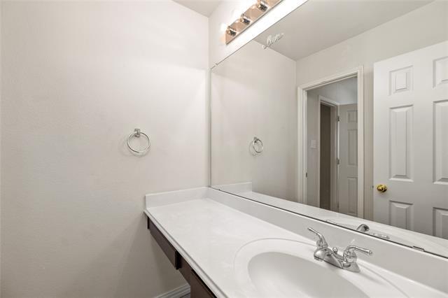 Building Photo - 9862 Red Cedar Dr