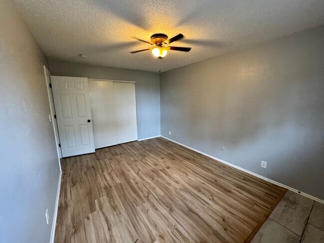 Building Photo - 3234 Heatherton Dr