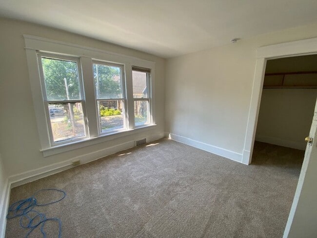 Building Photo - University Park 3BR w/ First-Floor Bedroom...