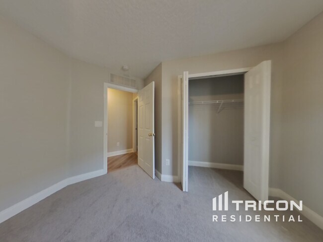 Building Photo - 961 Misty Maple Ct