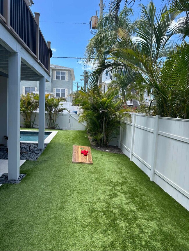 Building Photo - 2411 Avenue C