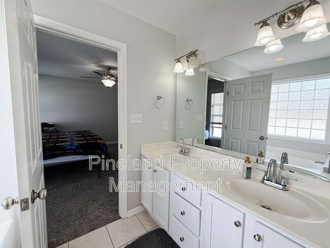 Building Photo - 1445 Kershaw Loop