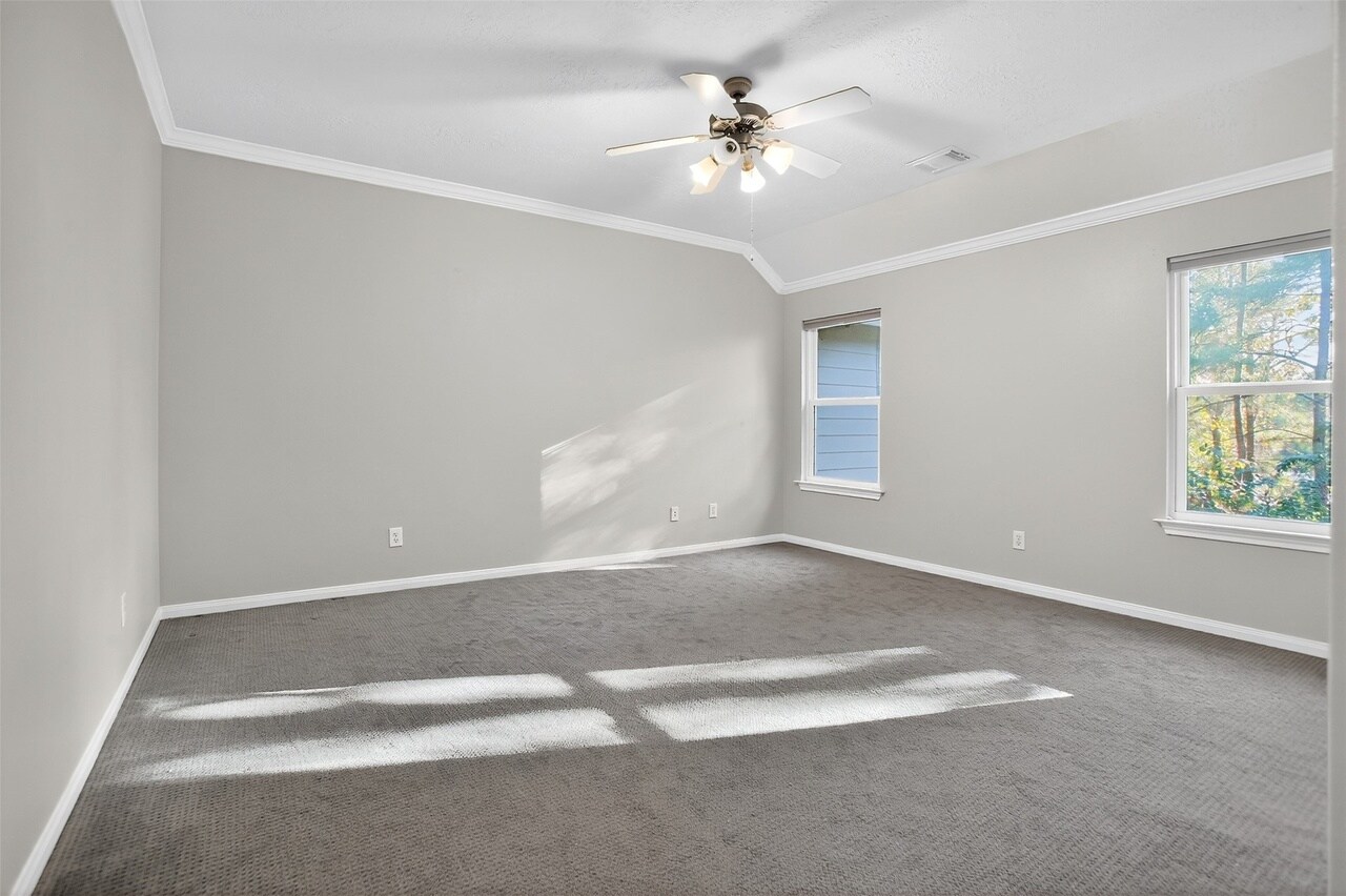 Building Photo - 126 Silver Penny Dr