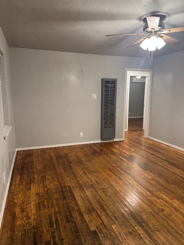 Building Photo - 1907 Nix St