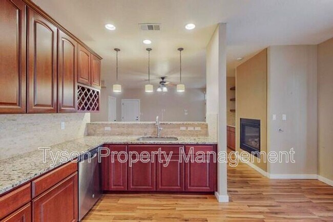 Building Photo - 1667 Domino Dr SE