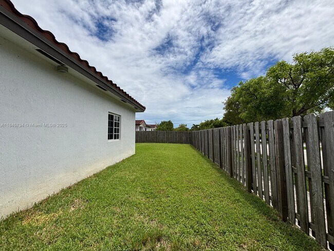 Building Photo - 12340 SW 214th Ter