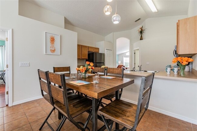 Building Photo - 146 Rosso Dr