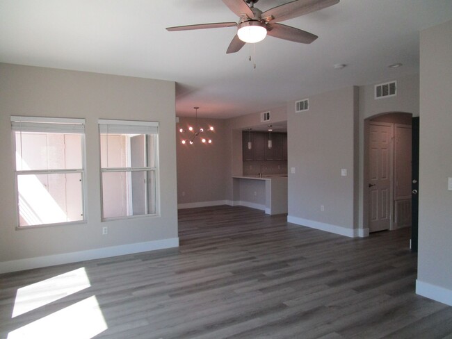 Building Photo - SUMMERLIN - AMBER RIDGE CONDO