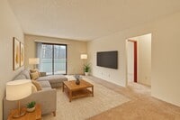 Building Photo - Park Plaza