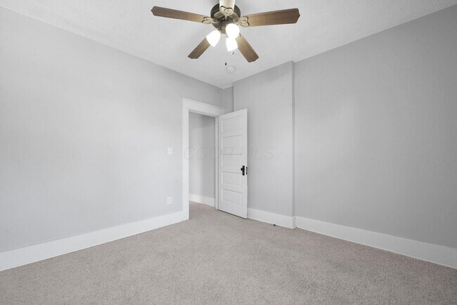 Building Photo - 84 N Monroe Ave