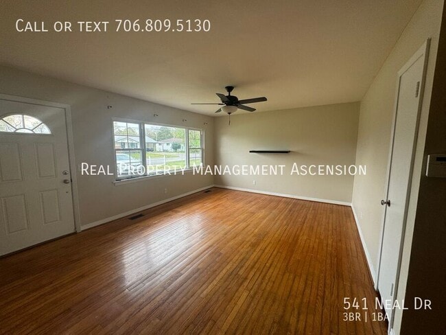 Building Photo - 541 Neal Dr