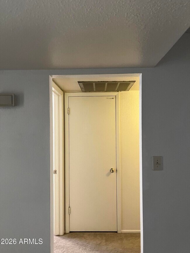 Building Photo - 507 E Colgate Dr