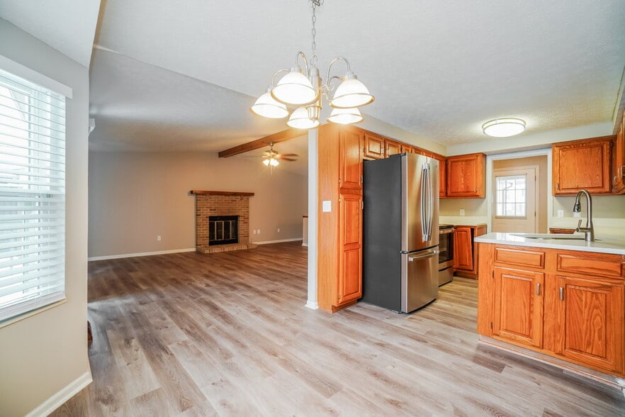 Building Photo - 9770 Merry Ln