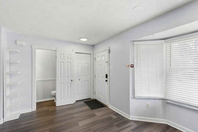 Building Photo - 59 Merino Ct