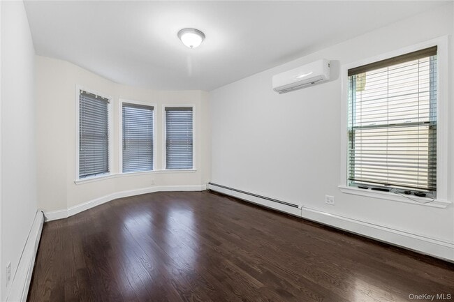 Building Photo - 1837 Wallace Ave