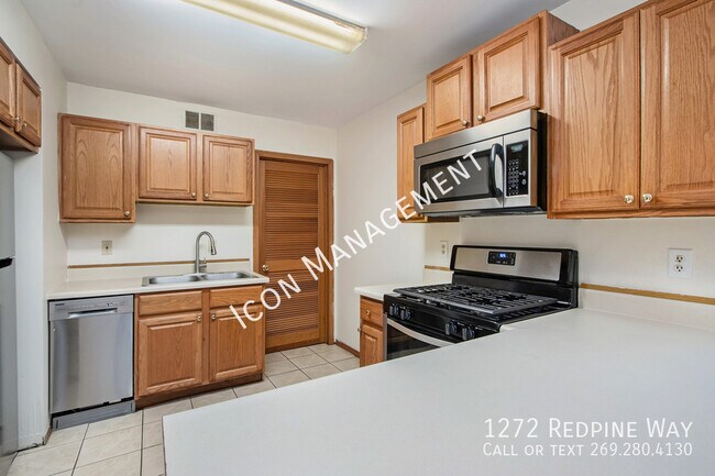 Building Photo - 1272 Redpine Way