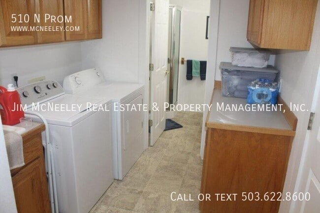 Building Photo - 510 N Prom-