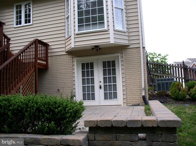 Building Photo - 5910 Sunlight Mountain Rd