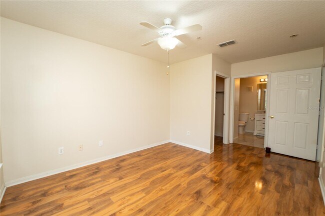 Building Photo - 6554 Swissco Dr