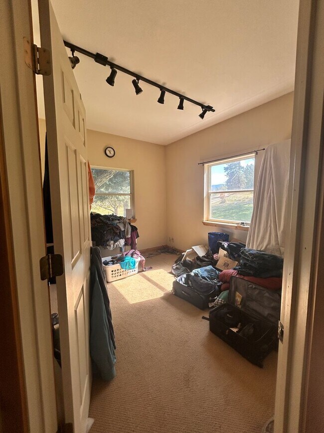 Building Photo - 505 Camas Creek Loop