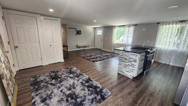 Building Photo - 8054 Ortonville Rd