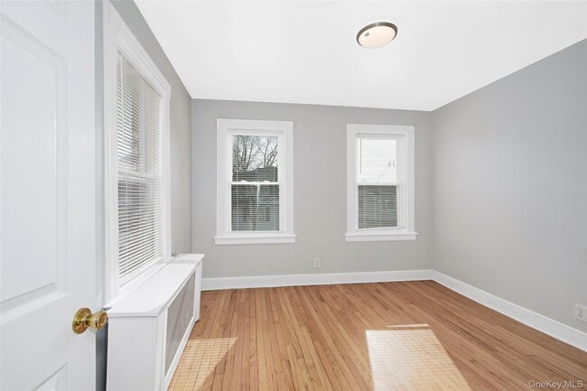 Building Photo - 83 Grant St