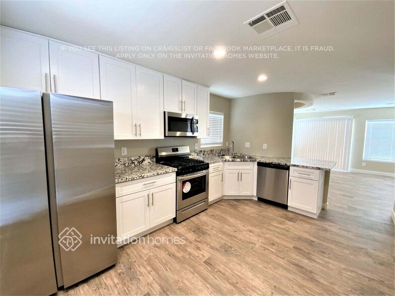 Building Photo - 863 Blue Rosalie Pl