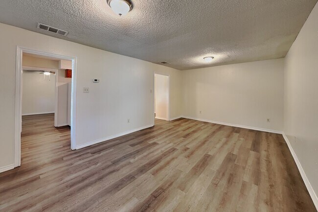 Building Photo - 3405 Republic Dr