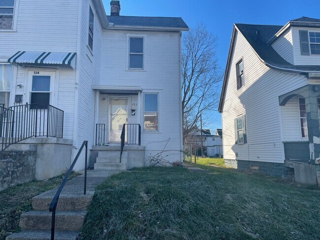 Building Photo - 134 Pleasant Ave