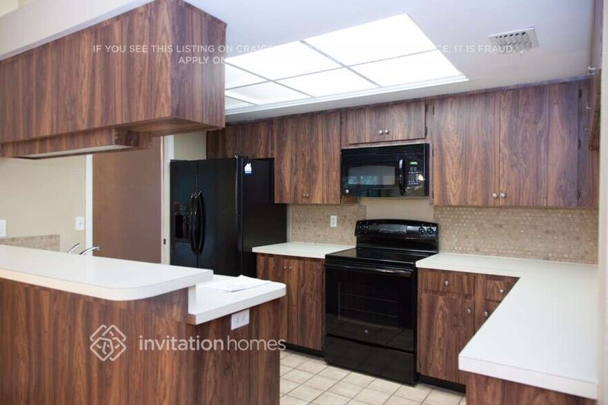 Building Photo - 3039 Egret Terrace