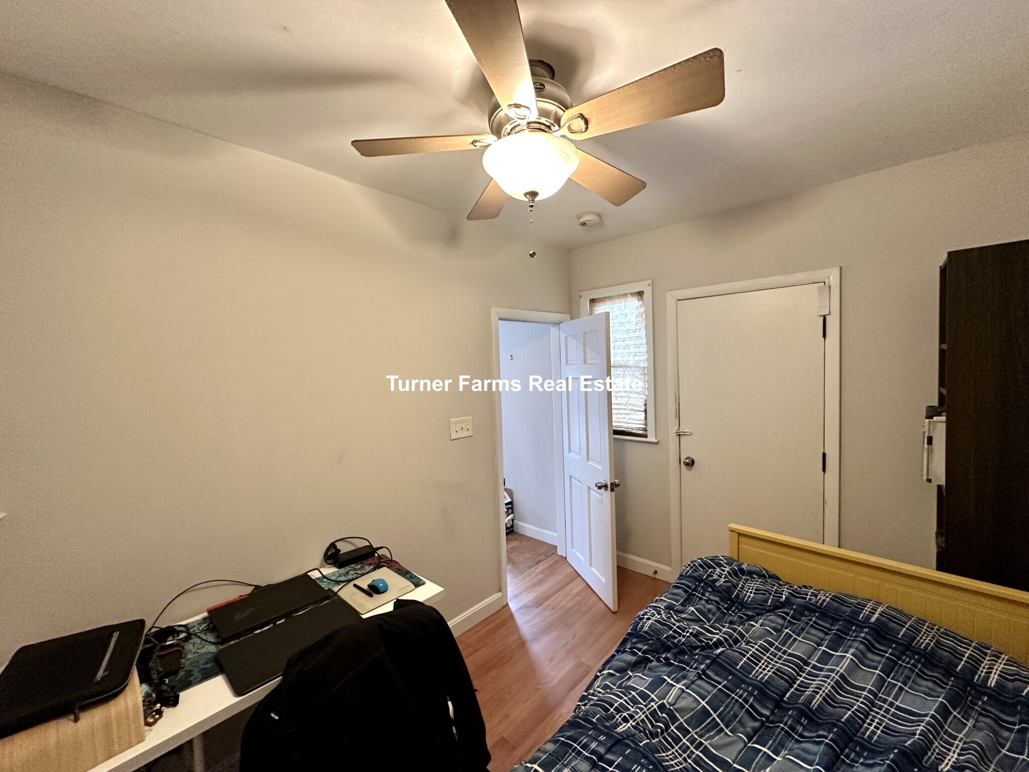 Building Photo - 105 Buttonwood St